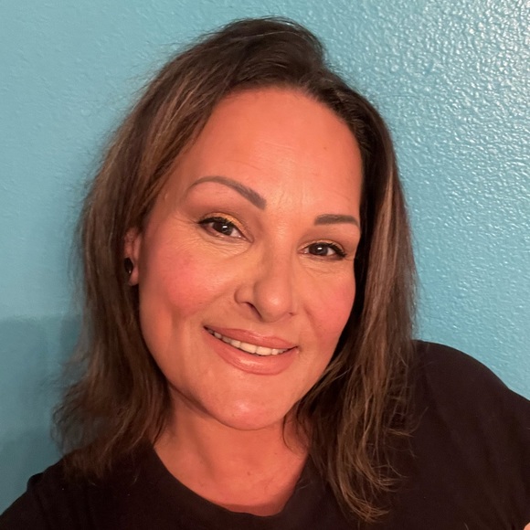 Meet your Posher, Victoria - Picture 1 of 1